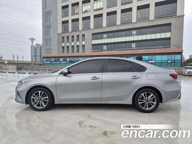 Kia K3 (II) 1.6 Prestige 2023 — фото 4