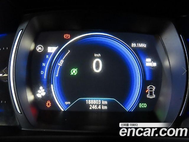 Renault Korea QM6 Diesel 2WD RE Signature 2017 — фото 9