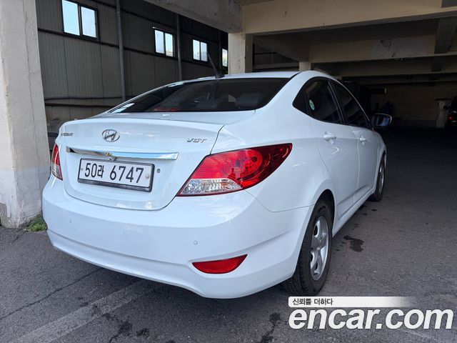 Hyundai Accent (New) Diesel 1.6 VGT Premier 2011 — фото 23