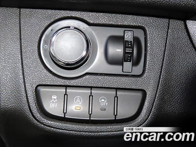 Chevrolet Spark Van 2019 — фото 17