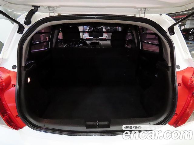 Chevrolet Spark Van 2019 — фото 21