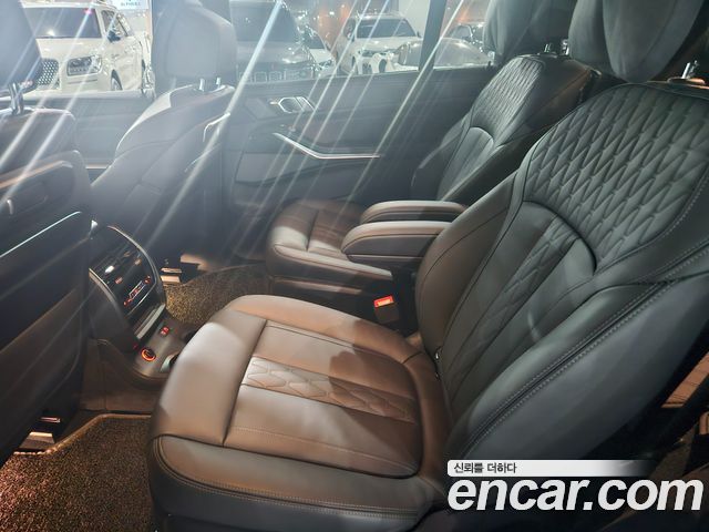 BMW X7 (G07) xDrive 40i M Sport 6STR 2025 — фото 12