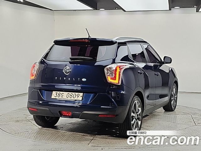 KG Mobility (SsangYong) Tivoli Diesel VX 2WD 2016 — фото 4