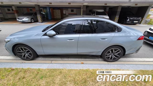 BMW 5 Series (G60) 523d M Sport 2026 — фото 9