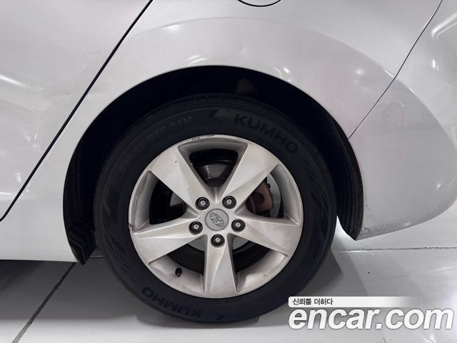 Hyundai Avante (MD) M16 GDI Avenue 2014 — фото 10