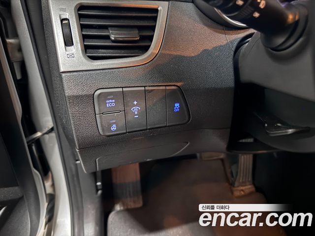 Hyundai Avante (MD) M16 GDI Avenue 2014 — фото 17