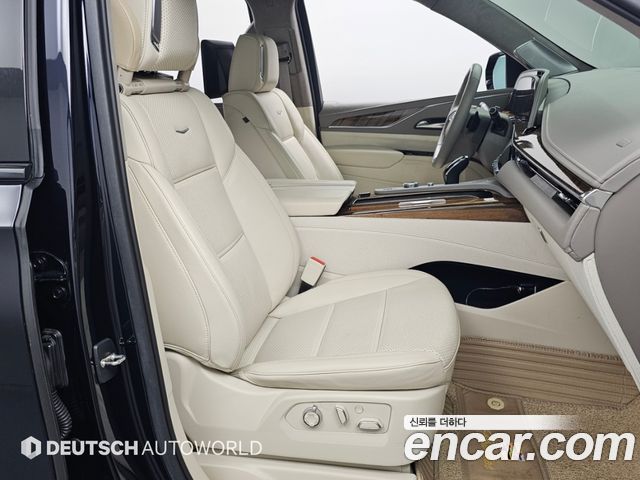 Cadillac Escalade (V) 6.2 ESV ESV Sports Platinum 2021 — фото 10