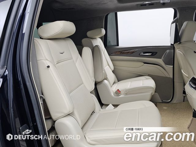 Cadillac Escalade (V) 6.2 ESV ESV Sports Platinum 2021 — фото 16