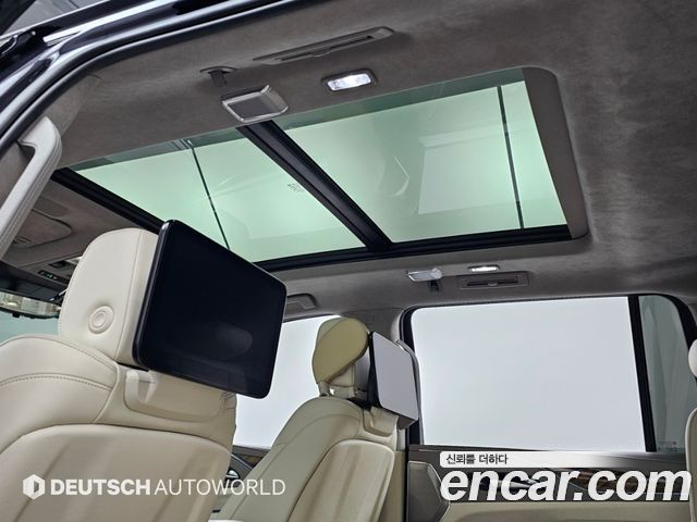 Cadillac Escalade (V) 6.2 ESV ESV Sports Platinum 2021 — фото 22