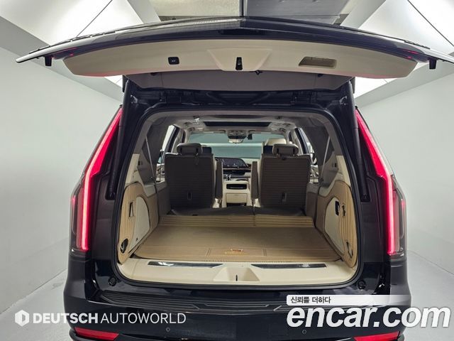 Cadillac Escalade (V) 6.2 ESV ESV Sports Platinum 2021 — фото 23