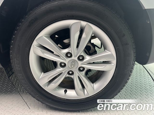 Hyundai Tucson ix Diesel 2WD X20 Smart 2013 — фото 24