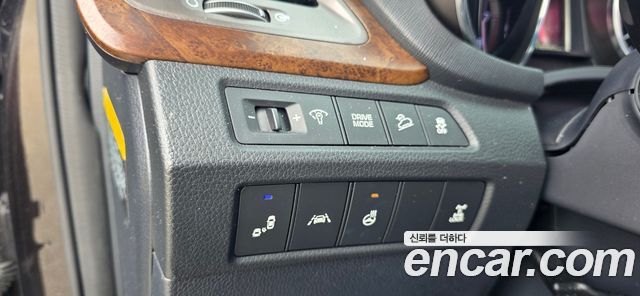 Hyundai Maxcruise Gas 3.3 4WD Finest Edition 2017 — фото 16