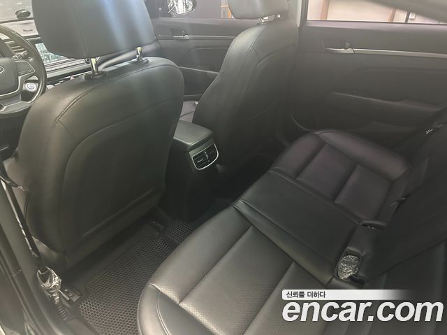 Hyundai Avante (AD) 1.6 GDI Smart 2016 — фото 20
