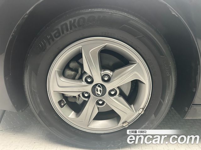 Hyundai Avante (AD) 1.6 GDI Smart 2016 — фото 24