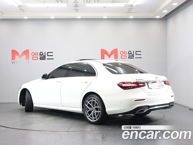 Mercedes-Benz E-Class (W213) E220d 4MATIC AMG Line 2021 — фото 4