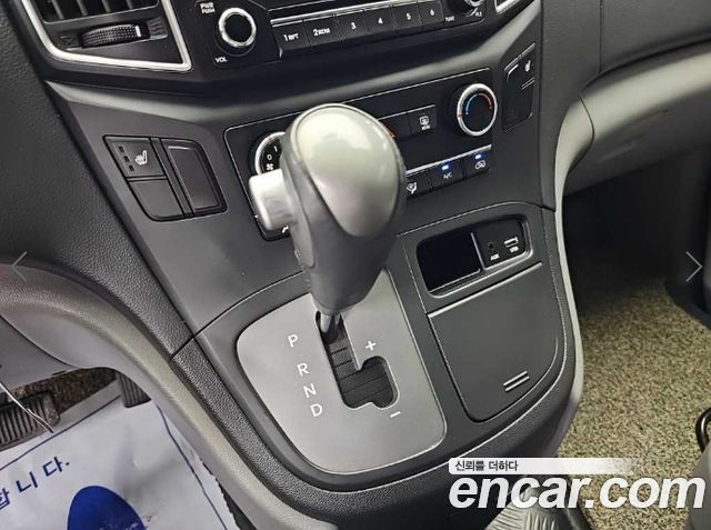 Hyundai Grand Starex Van 5-Seater Smart 2021 — фото 8