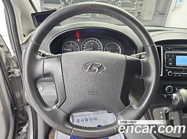 Hyundai Grand Starex Van 5-Seater Smart 2021 — фото 9