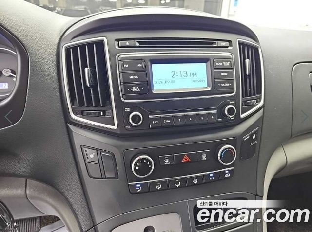 Hyundai Grand Starex Van 5-Seater Smart 2021 — фото 10