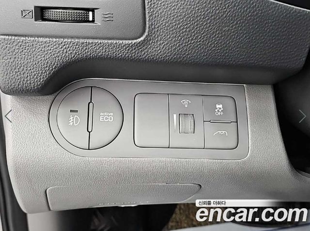 Hyundai Grand Starex Van 5-Seater Smart 2021 — фото 20