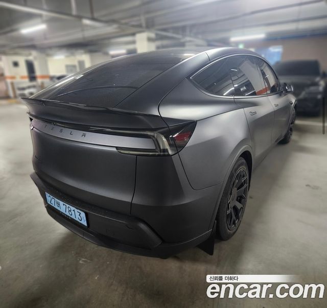 Tesla Model Y L Long Range AWD 2026 — фото 6