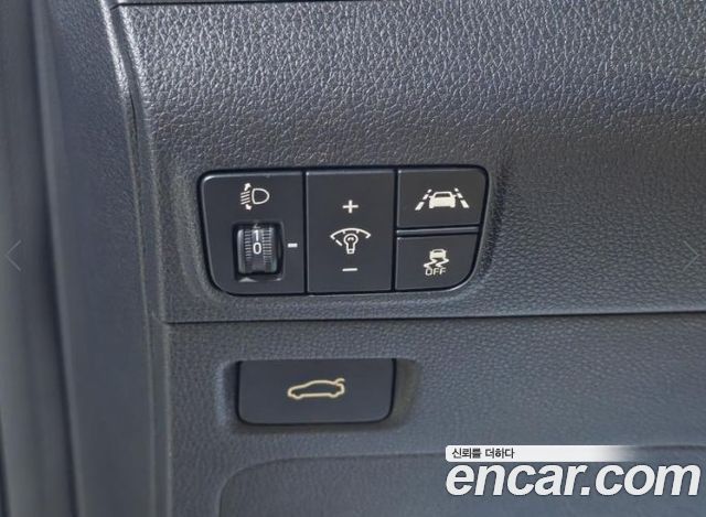 Kia K5 (III) 2.0 Noblesse 2022 — фото 17
