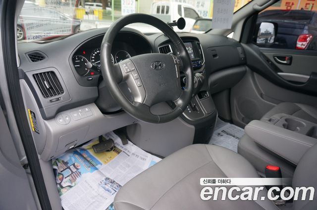 Hyundai Grand Starex Van 3-Seater Smart 2021 — фото 8