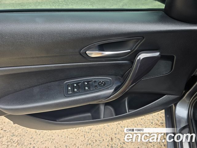 BMW 1 Series (F20) 118d Sport 5Door 2015 — фото 23