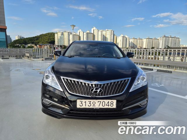 Hyundai Grandeur (HG) HG240 Modern Collection