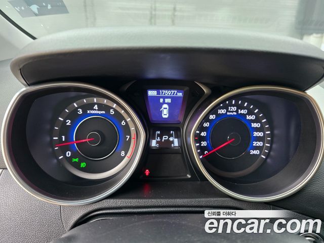 Hyundai Avante (MD) M16 GDI Premier 2012 — фото 8