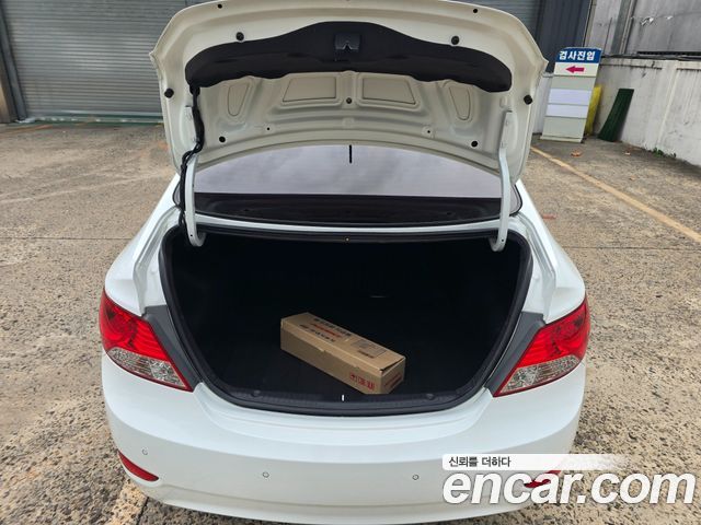 Hyundai Accent (New) 1.4 VVT Modern 2015 — фото 15