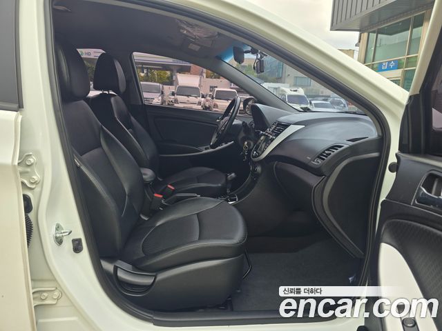 Hyundai Accent (New) 1.4 VVT Modern 2015 — фото 17