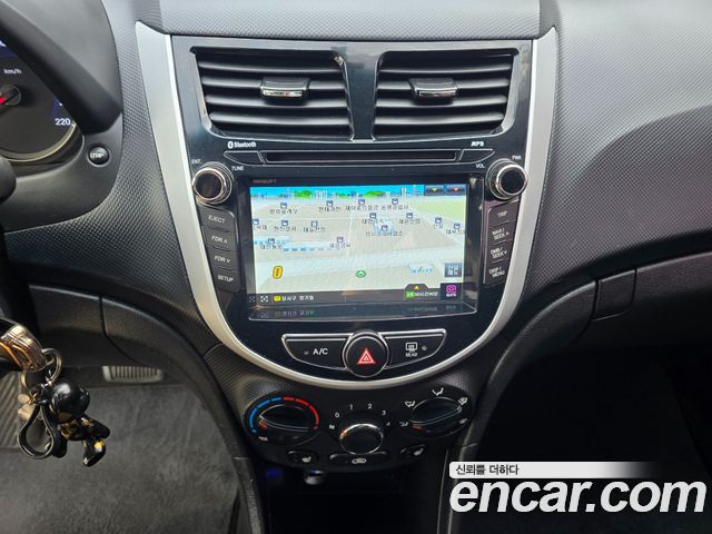 Hyundai Accent (New) 1.4 VVT Modern 2015 — фото 21