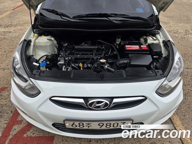 Hyundai Accent (New) 1.4 VVT Modern 2015 — фото 24