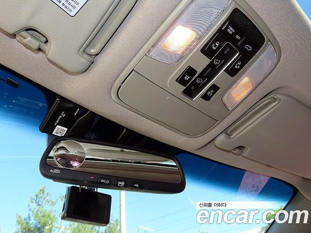 Kia Carnival 9-seater Prestige 2017 — фото 22