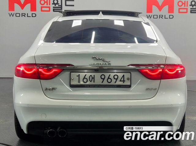 Jaguar XF (X260) 20d Portfolio 2018 — фото 4