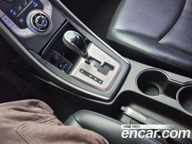 Hyundai Avante (MD) M16 GDI Style 2013 — фото 9
