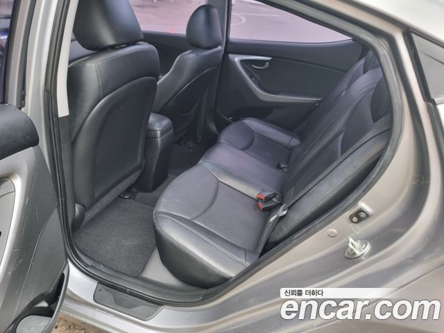 Hyundai Avante (MD) M16 GDI Style 2013 — фото 10