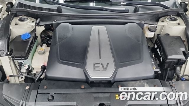 Kia EV6 Long Range Air 2023 — фото 6