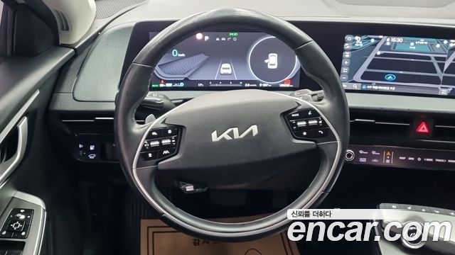 Kia EV6 Long Range Air 2023 — фото 7