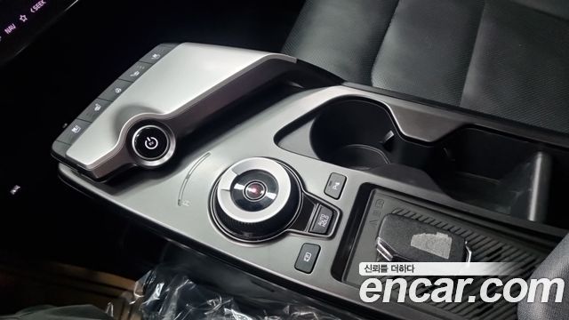 Kia EV6 Long Range Air 2023 — фото 16