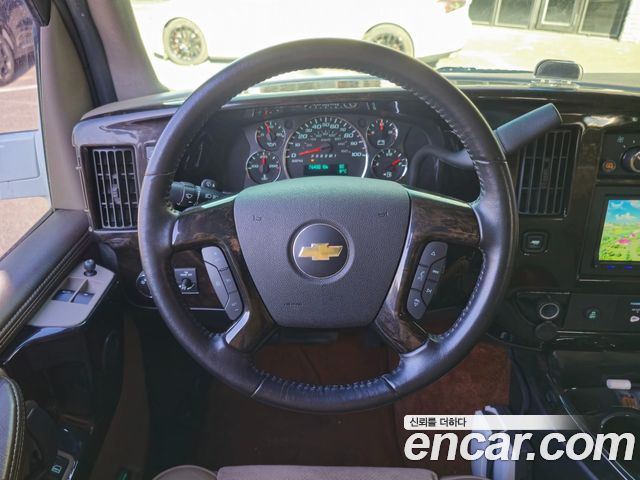 Chevrolet Express Van 6.0 2015 — фото 15