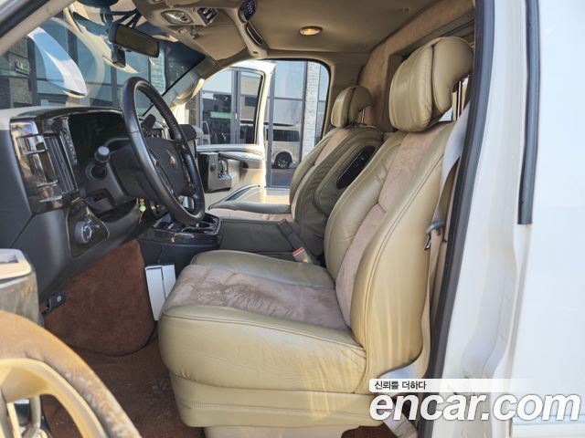 Chevrolet Express Van 6.0 2015 — фото 18