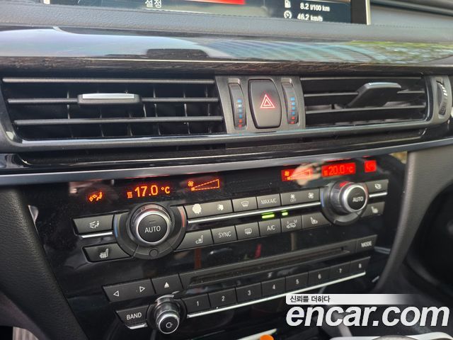 BMW X6 (F16) xDrive 40d 2016 — фото 13