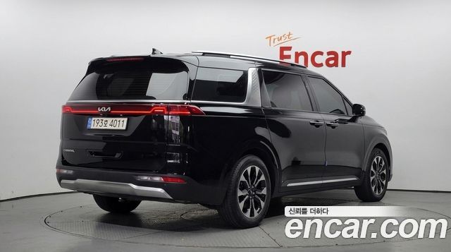 Kia Carnival (IV) Gasoline 9-Seater Signature 2023 — фото 2