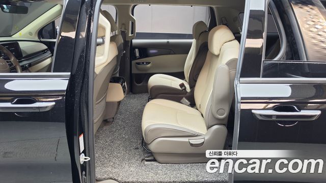 Kia Carnival (IV) Gasoline 9-Seater Signature 2023 — фото 12