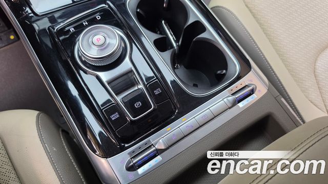 Kia Carnival (IV) Gasoline 9-Seater Signature 2023 — фото 19