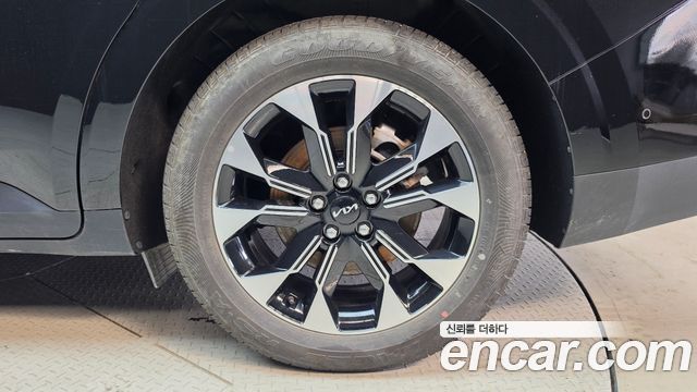 Kia Carnival (IV) Gasoline 9-Seater Signature 2023 — фото 21