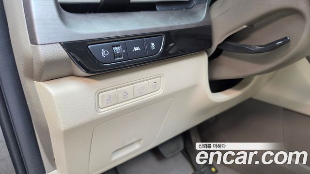 Kia Carnival (IV) Gasoline 9-Seater Signature 2023 — фото 27