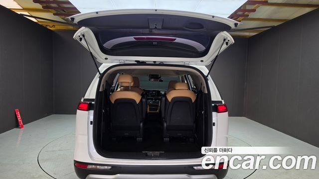Kia Carnival (IV) Diesel 9-Seater Prestige 2022 — фото 29
