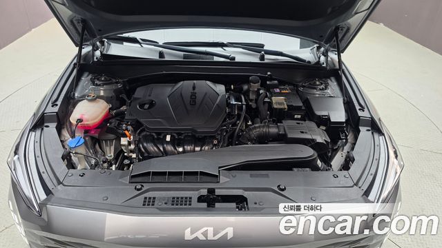 Kia K8 2.5 Gasoline 2WD Noblesse 2023 — фото 6